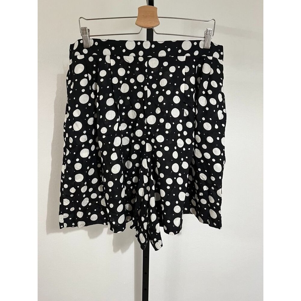 EUC Vintage Columbus Circle Bermuda Short